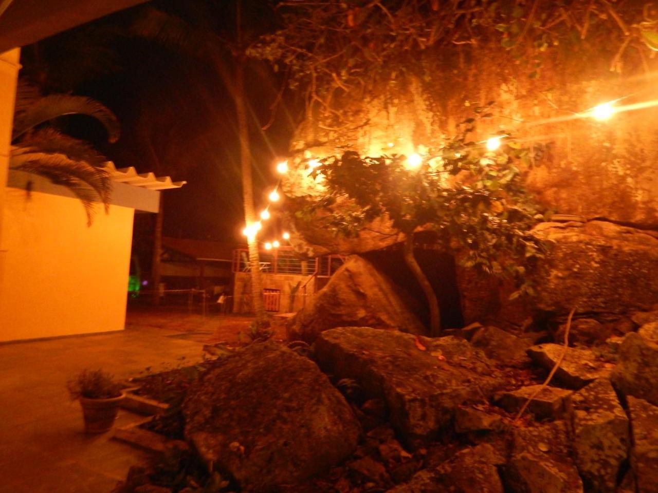 Pousada Sobre As Pedras Itanhaém Exterior foto